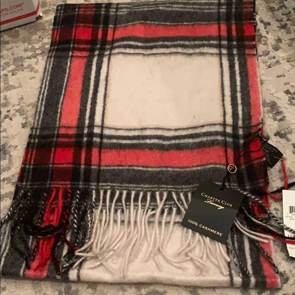 Cashmere scarf